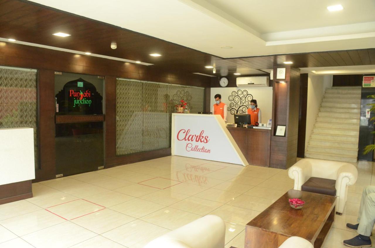 Hotel Clarks Collection Vadodara Exterior photo