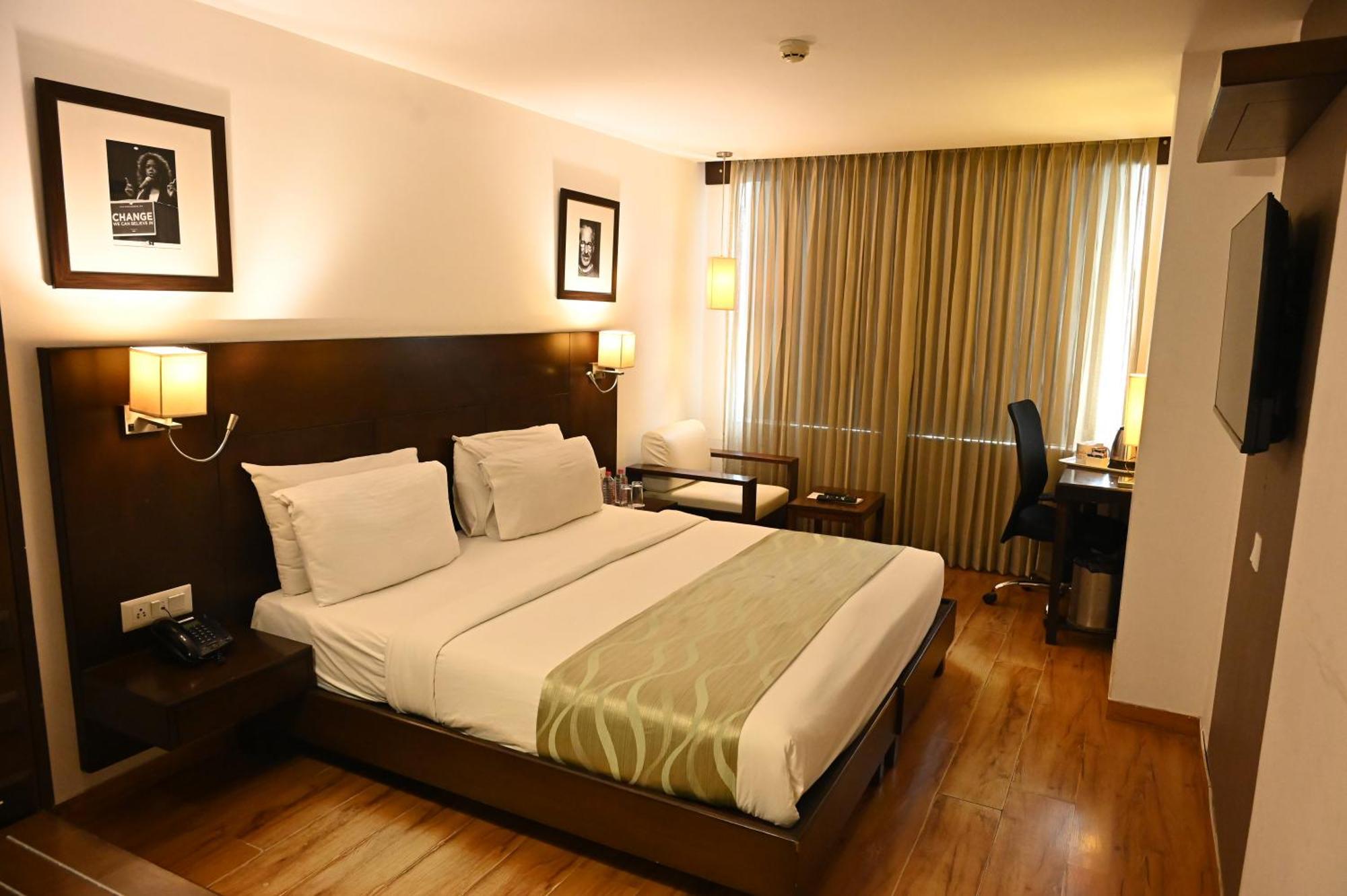 Hotel Clarks Collection Vadodara Exterior photo