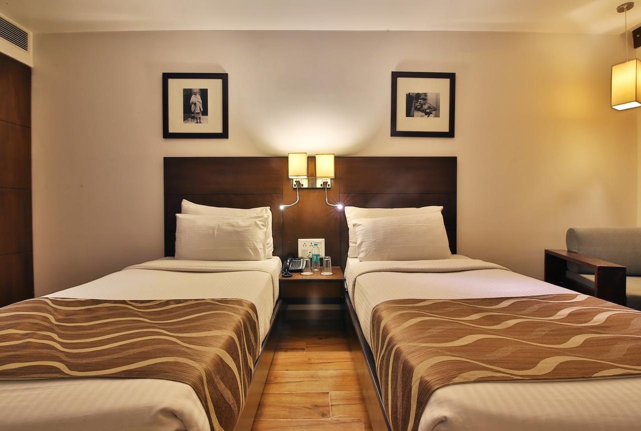 Hotel Clarks Collection Vadodara Exterior photo